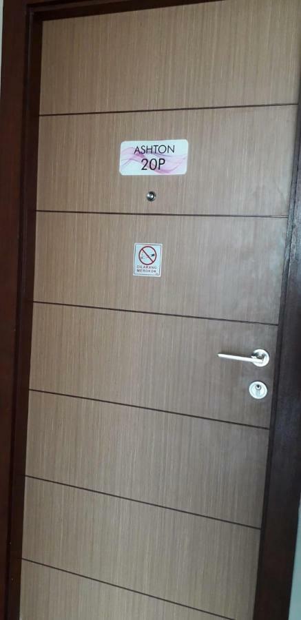 Vida View Apartement, Tower Asthon Unit 20 P Makassar Extérieur photo
