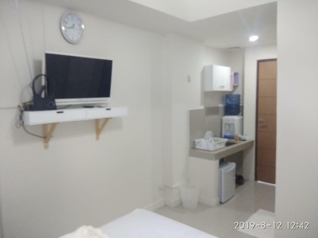Vida View Apartement, Tower Asthon Unit 20 P Makassar Extérieur photo